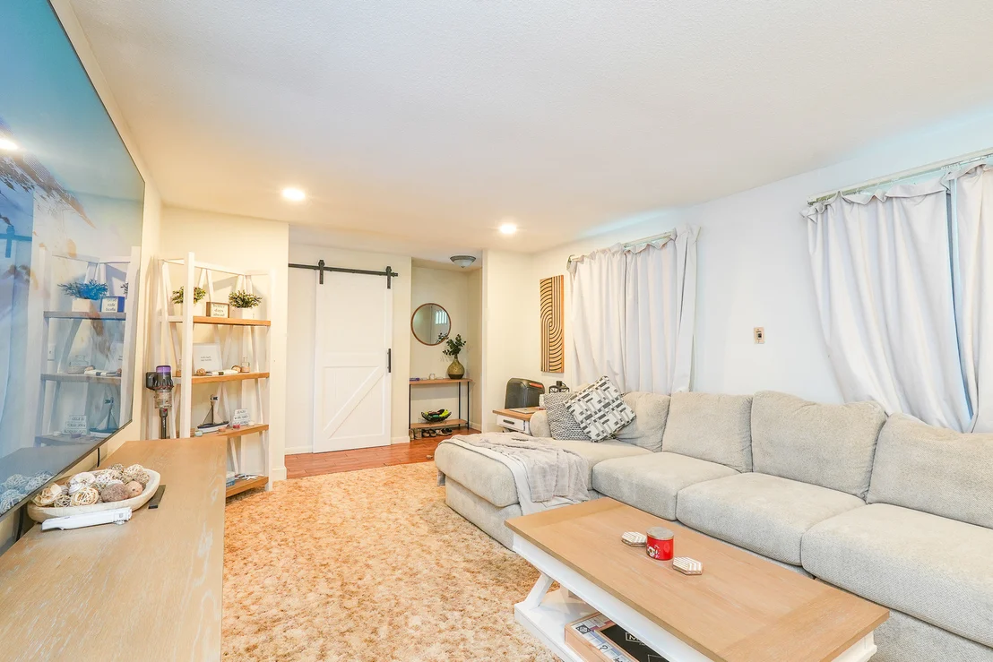 Photo of 901 Edwin Drive