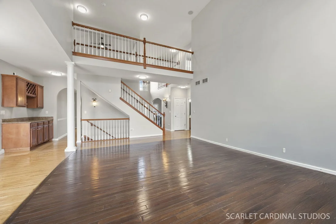 Photo of 208 Amherst Court