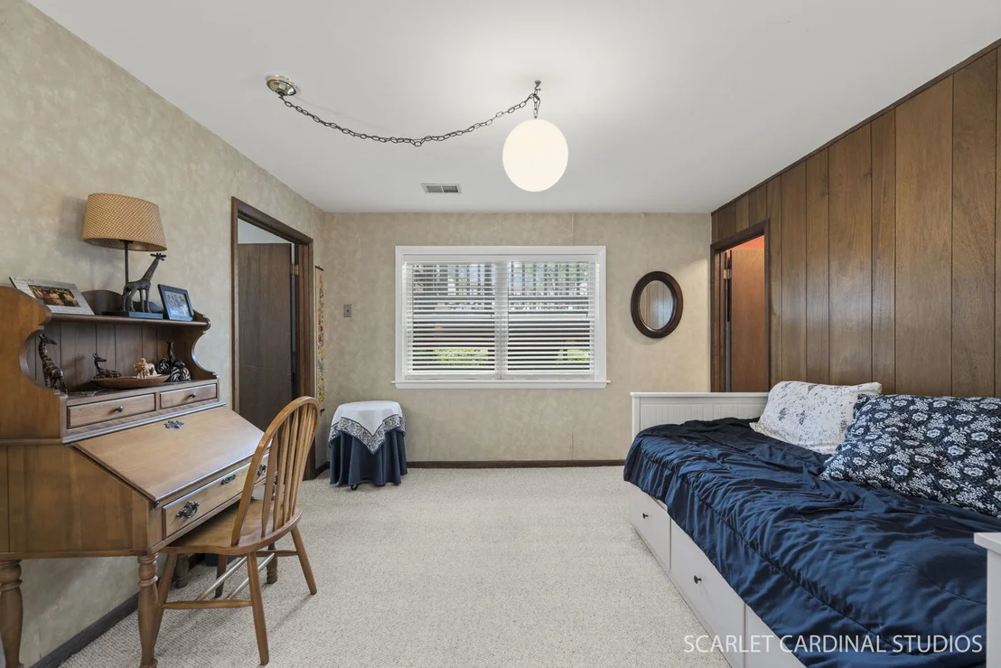 Photo of 1518 Center Avenue