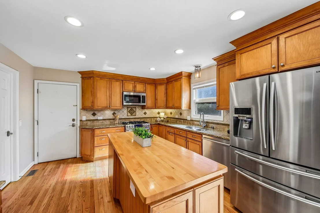 Photo of 4671 Providence Road