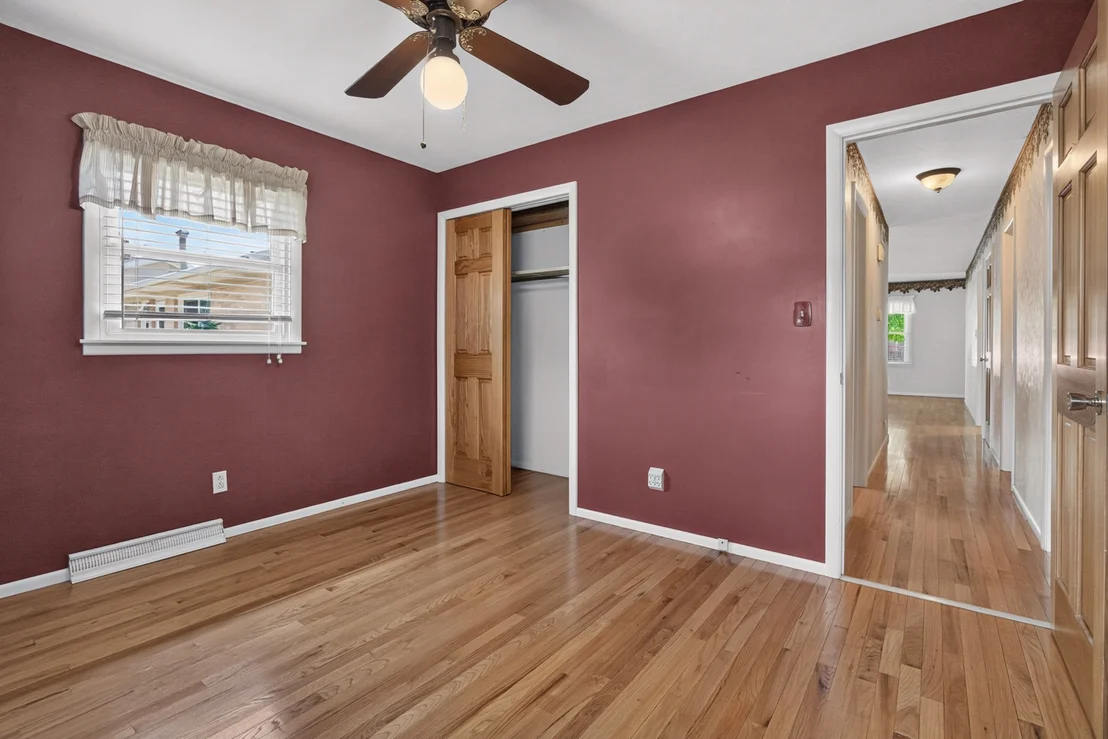 Photo of 1204 Searle Drive