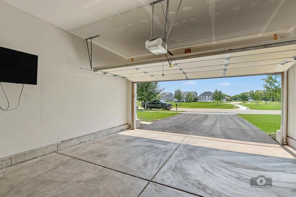 Photo of 25450 W Ryan Lane