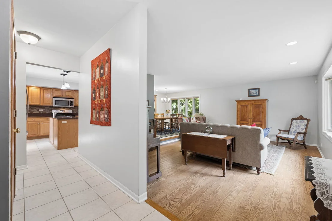 Photo of 11S634 Mcgrath Lane