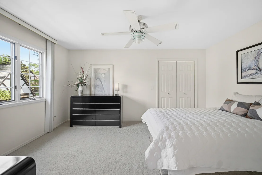 Photo of 968 Coventry Lane