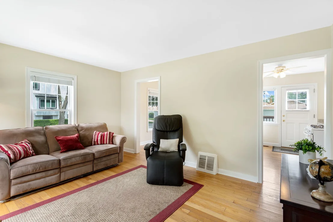Photo of 3501 Vernon Avenue