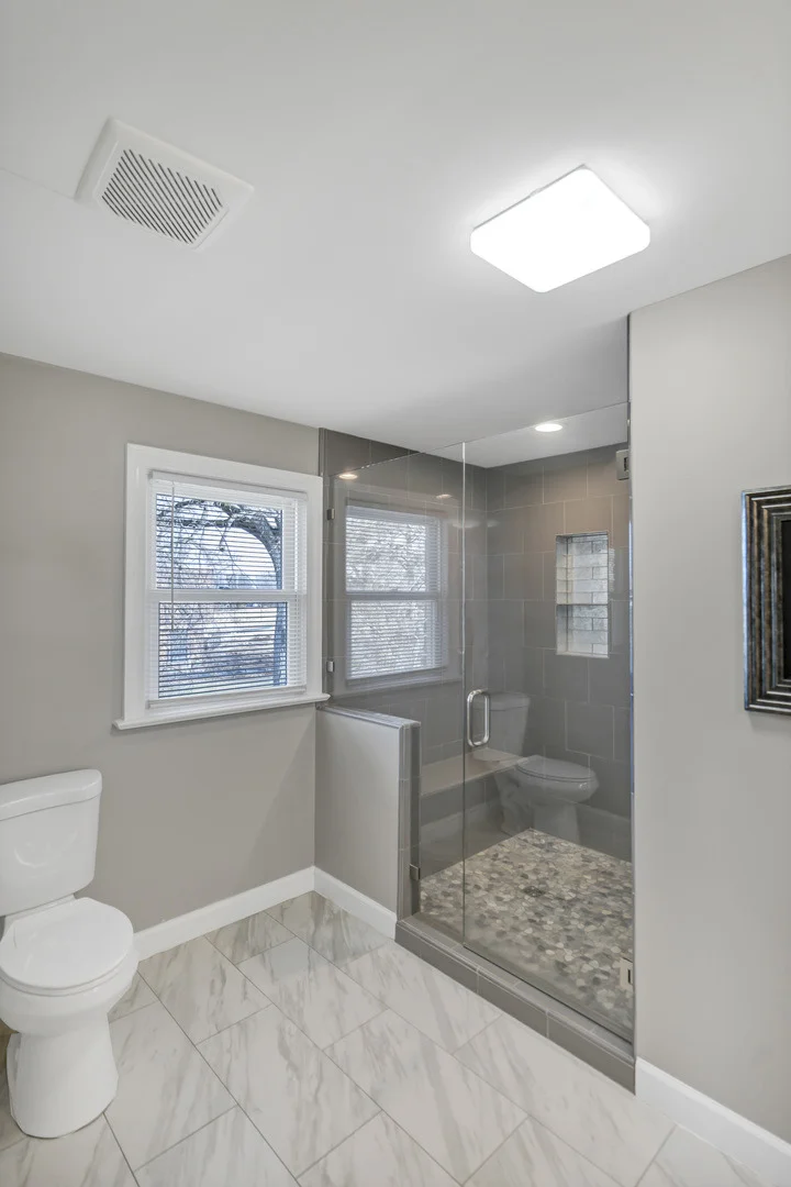 Photo of 512 Bay Road