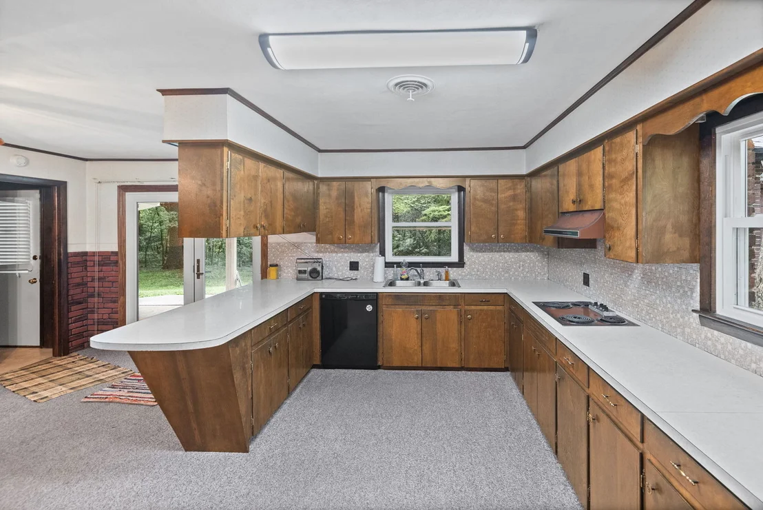Photo of 414 Gilliland Road