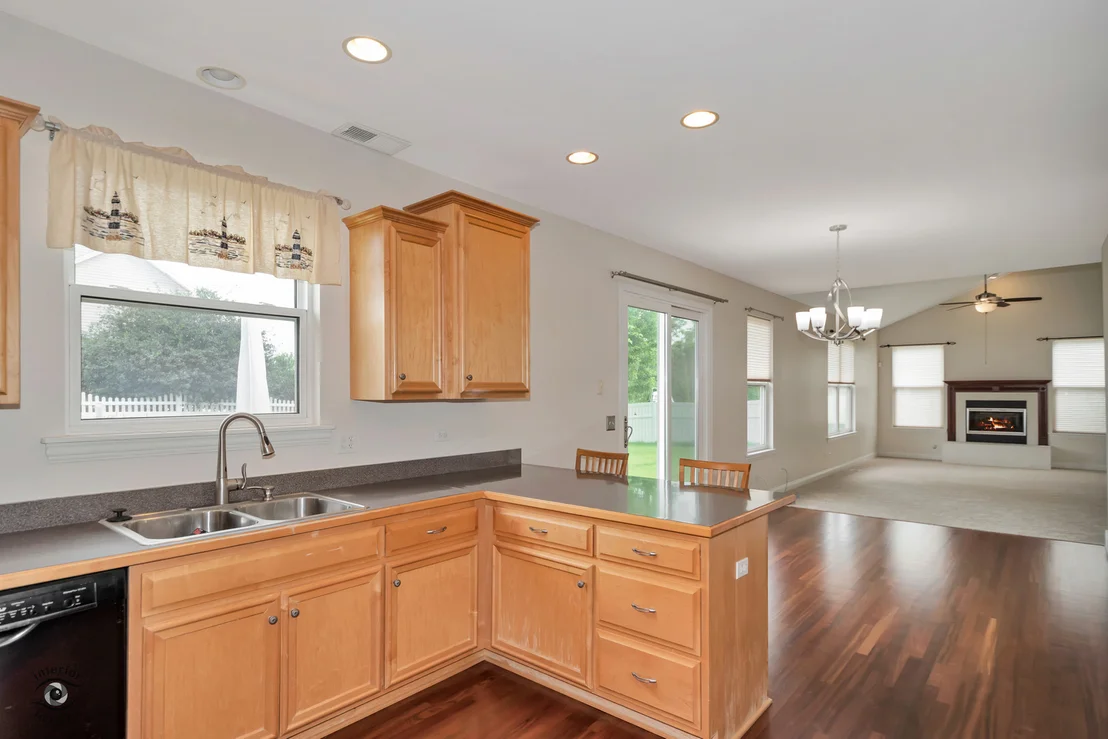 Photo of 15474 Lakeview Drive