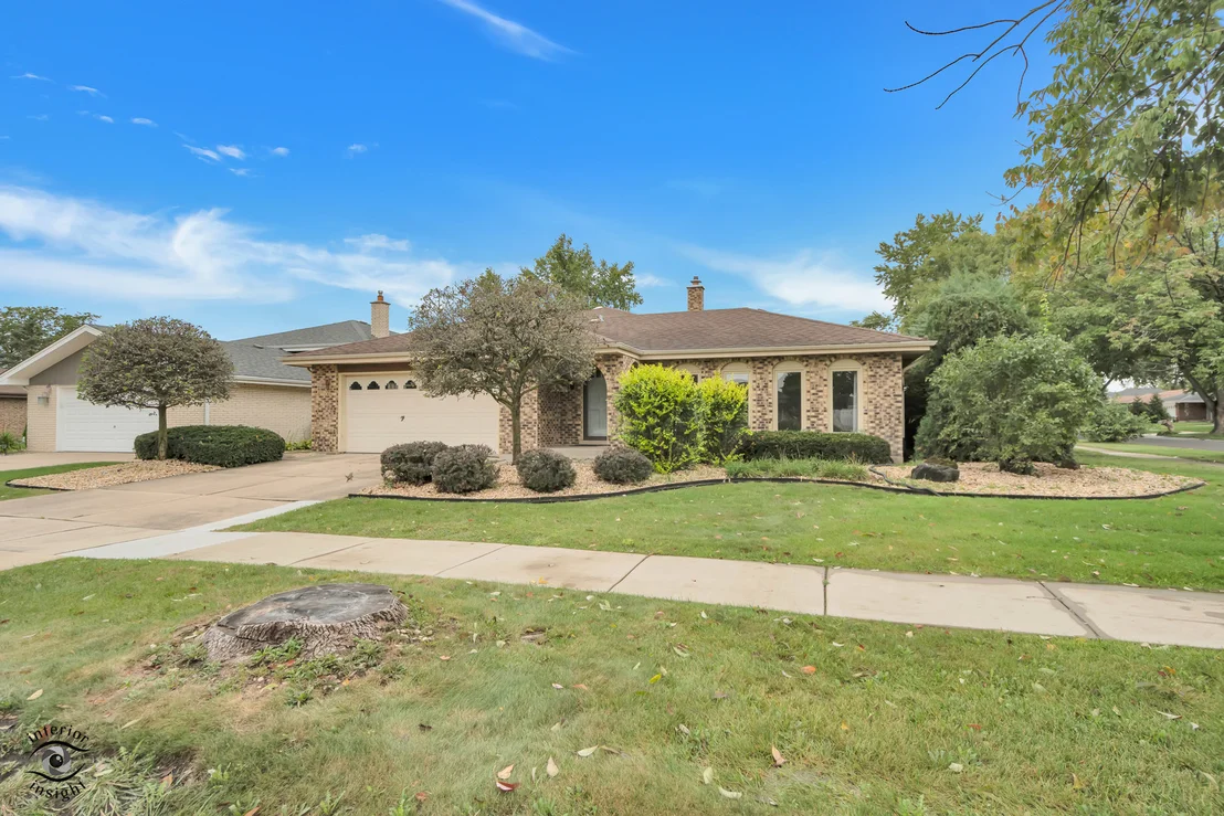Photo of 7530 Hemlock Drive