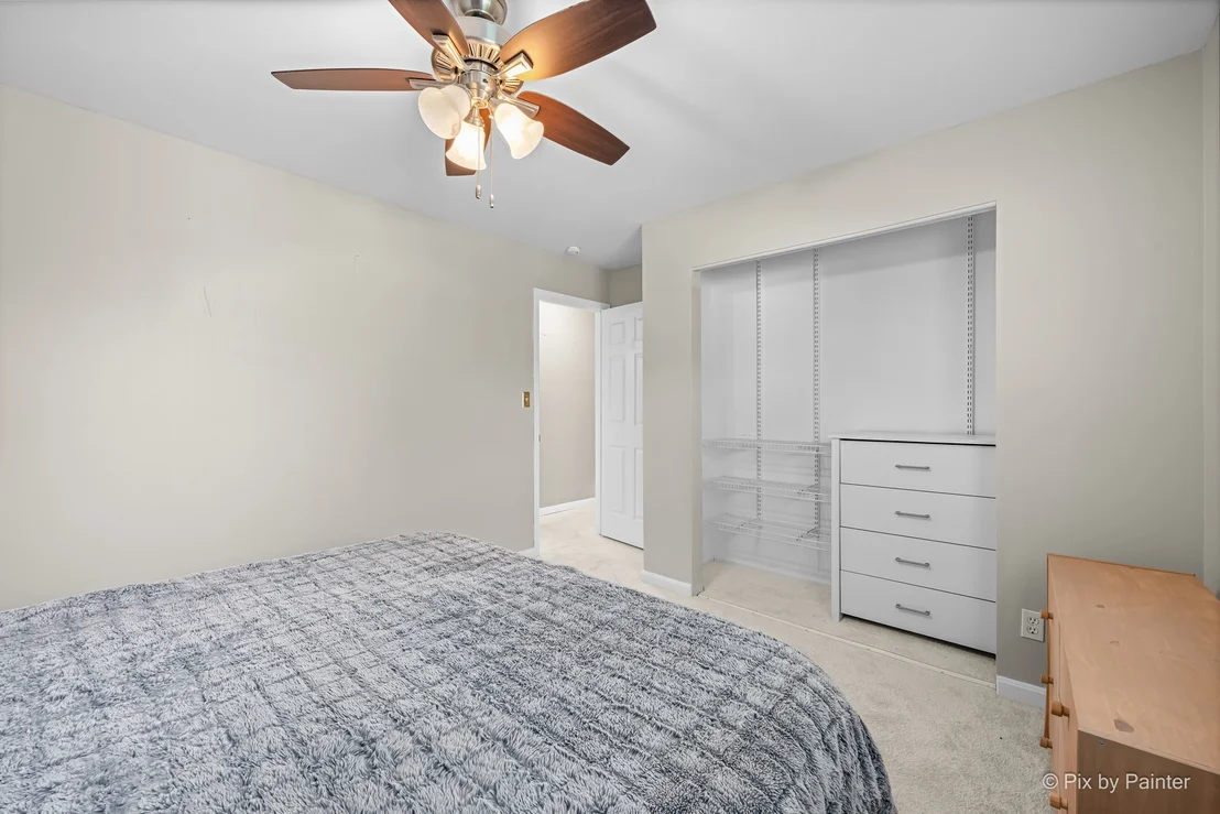 Photo of 2408 W Fairview Lane