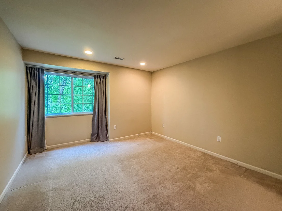 Photo of Unit 201 at 2404 Windward Boulevard