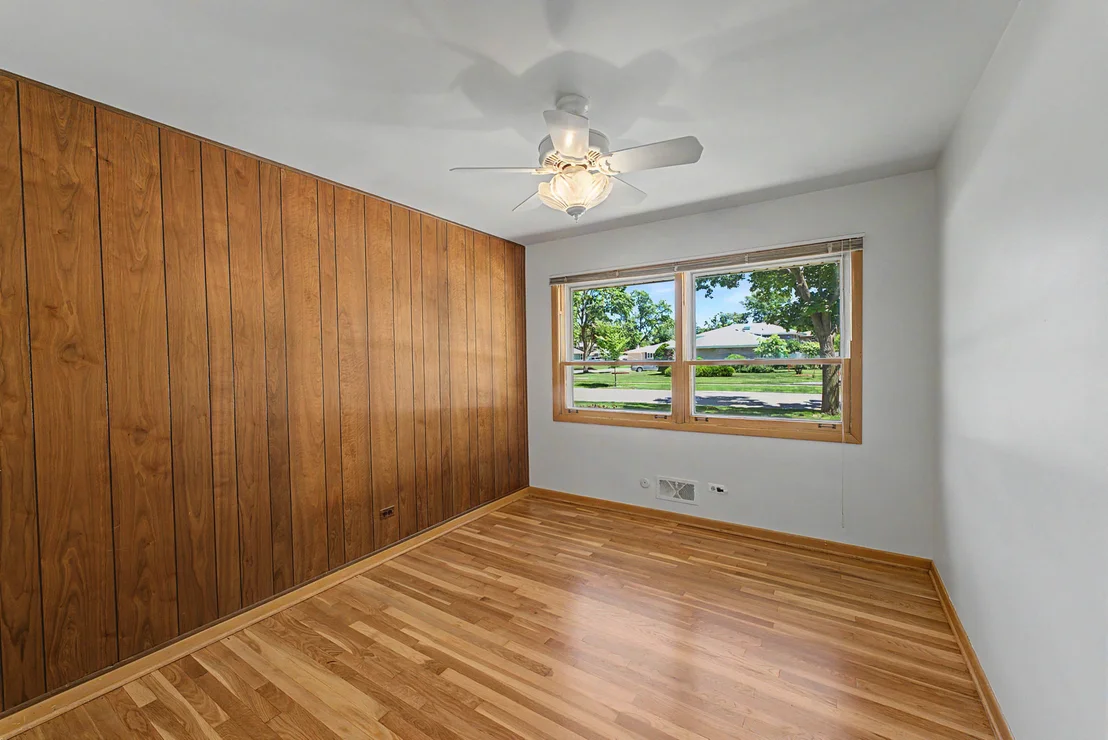 Photo of 332 Crescent Drive