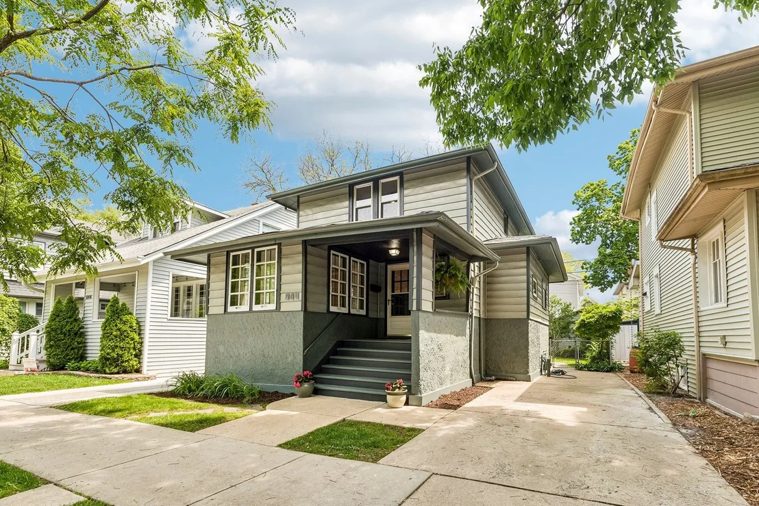 Photo of 848 Carpenter Avenue