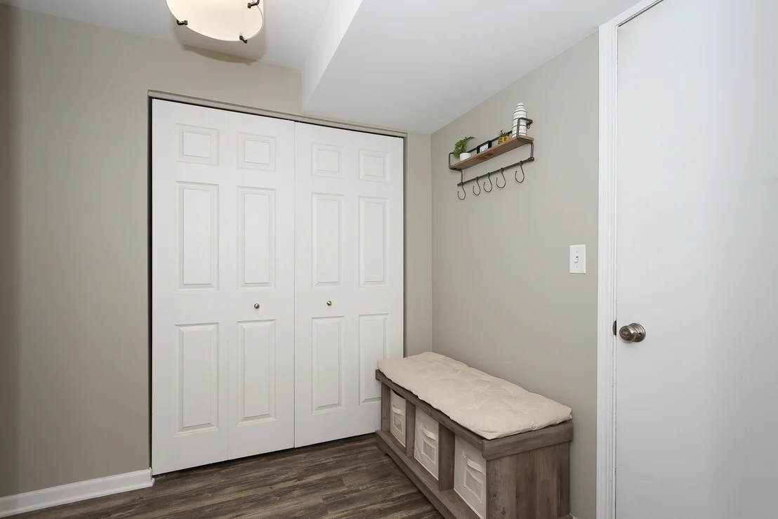 Photo of 734 THORNBURY Road
