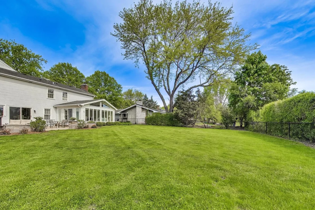 Photo of 363 Anjou Drive