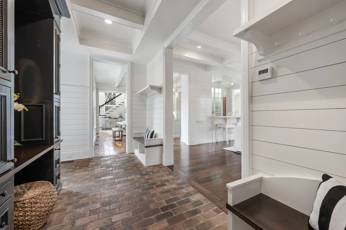 Photo of 800 Glenview Road