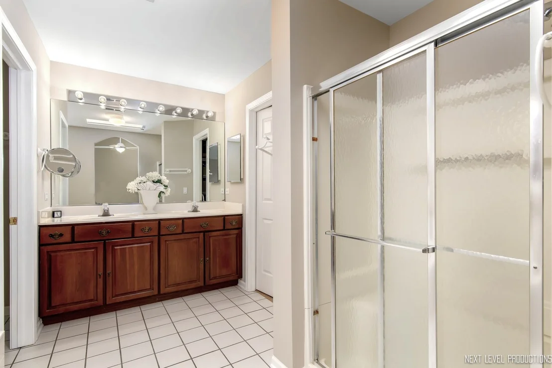 Photo of 924 Vineyard Lane