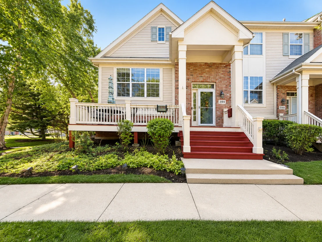 Photo of 394 Broadmoor Lane