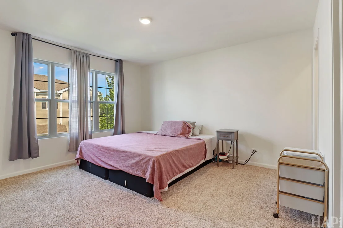 Photo of 2368 Alison Avenue
