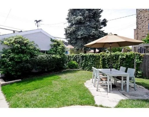 Photo of 1907 W Warner Avenue
