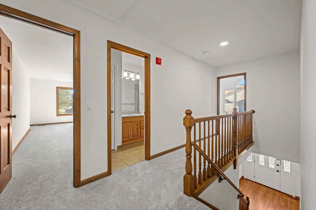 Photo of 1119 Dickens Avenue