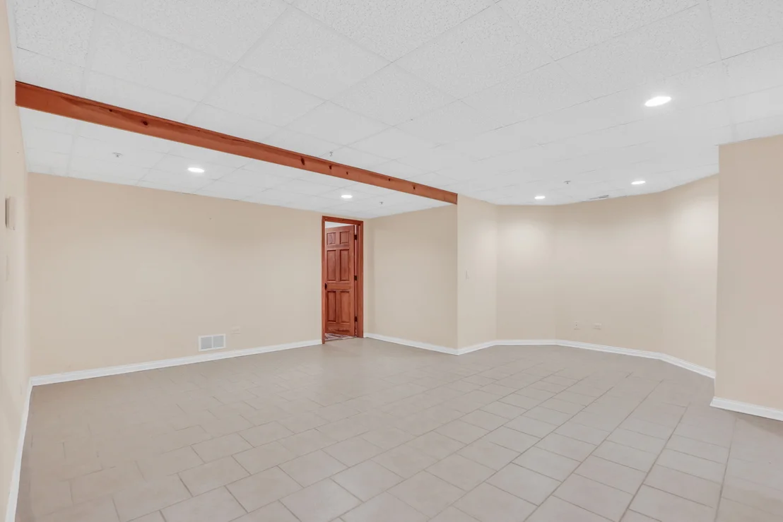 Photo of 6881 September Boulevard