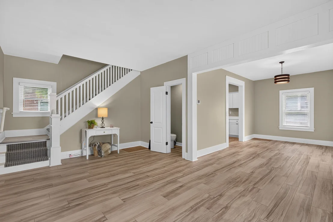 Photo of 127 W Moore Street