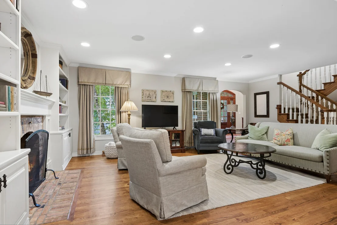 Photo of 2112 2nd Street