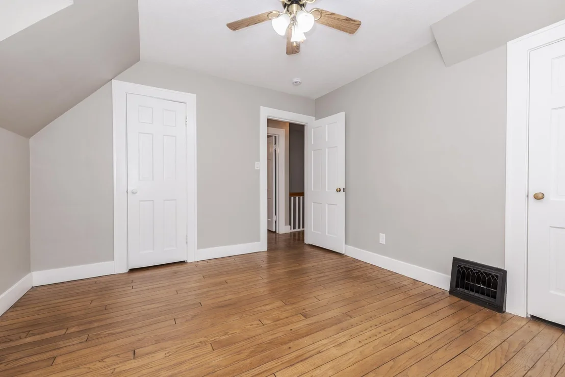 Photo of 12 Norbloom Avenue