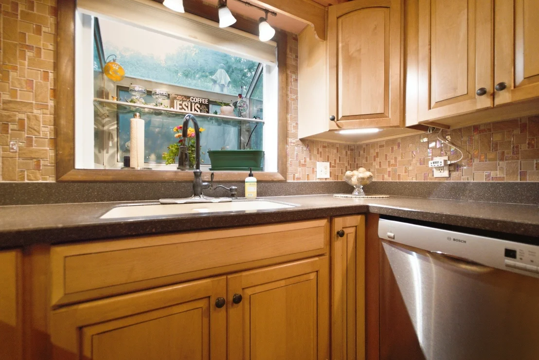 Photo of 330 S 5000w Road