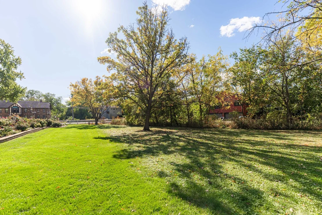 Photo of 880 Bemis Road