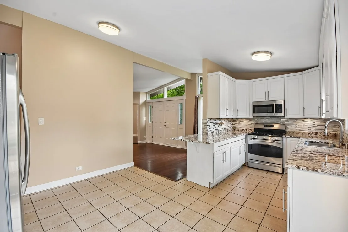 Photo of 385 ANNE Terrace