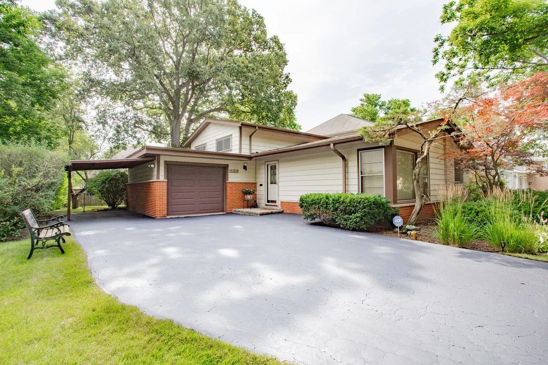 Photo of 1133 KENTON Road