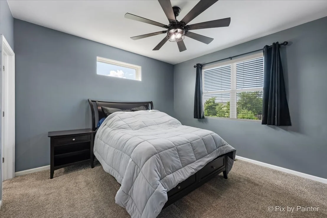 Photo of 466 Comstock Road