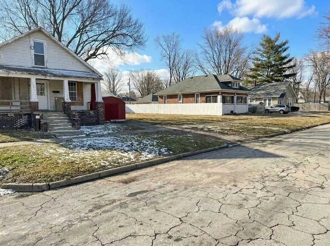 Photo of 2516 Pine Avenue