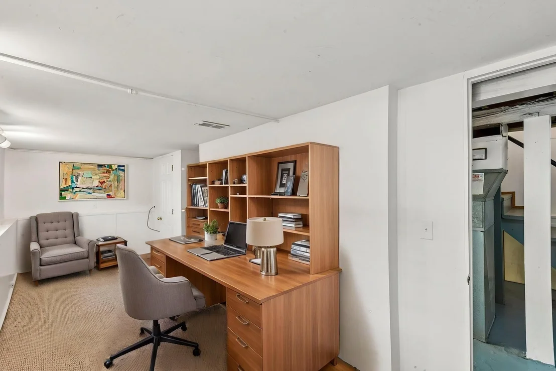 Photo of 848 Carpenter Avenue