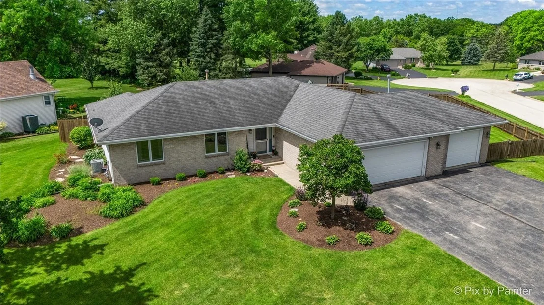 Photo of 7585 Derby Close