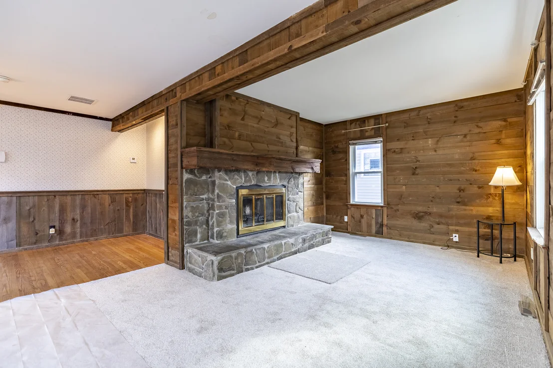 Photo of 18437 Chicago Avenue