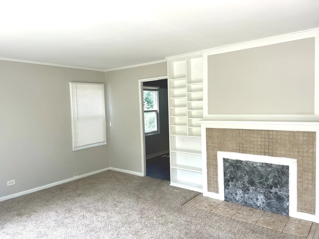 Photo of 308 Shabbona Drive