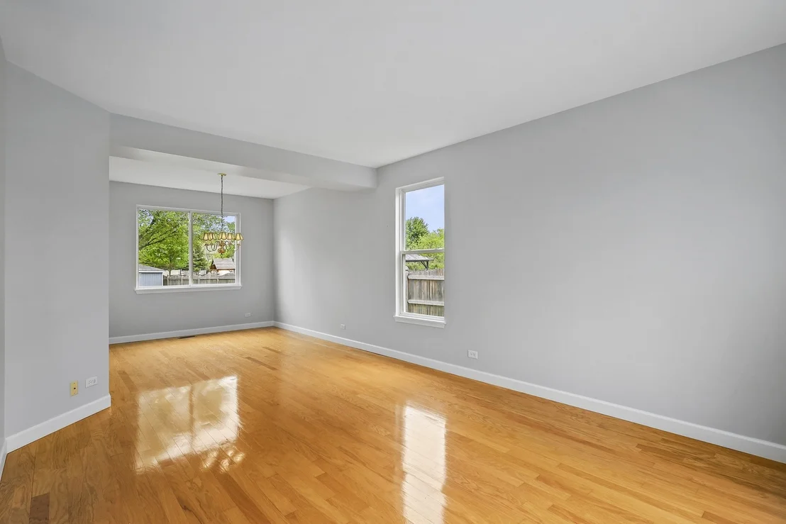 Photo of 2455 Emerson Lane
