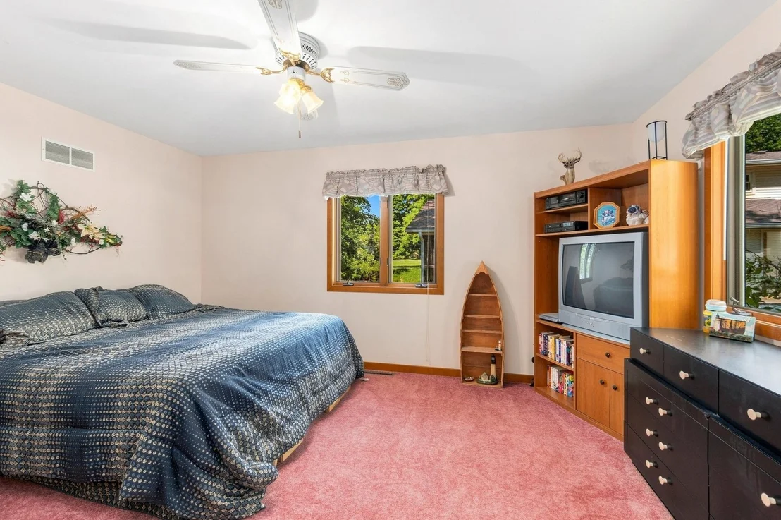 Photo of 154 Beachview Court