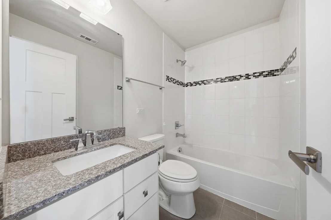 Photo of 72 Nicholas Drive E