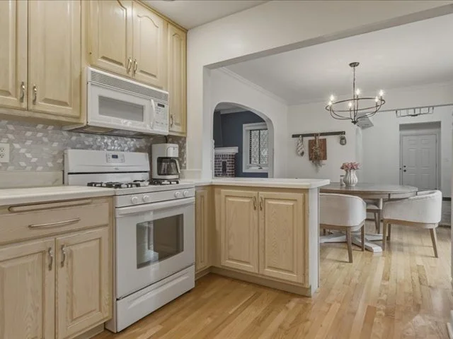 Photo of 902 W Washington Street