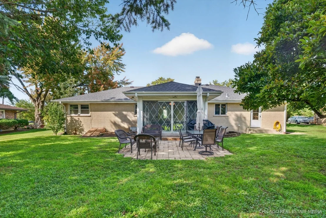 Photo of 465 N Shady Oaks Drive