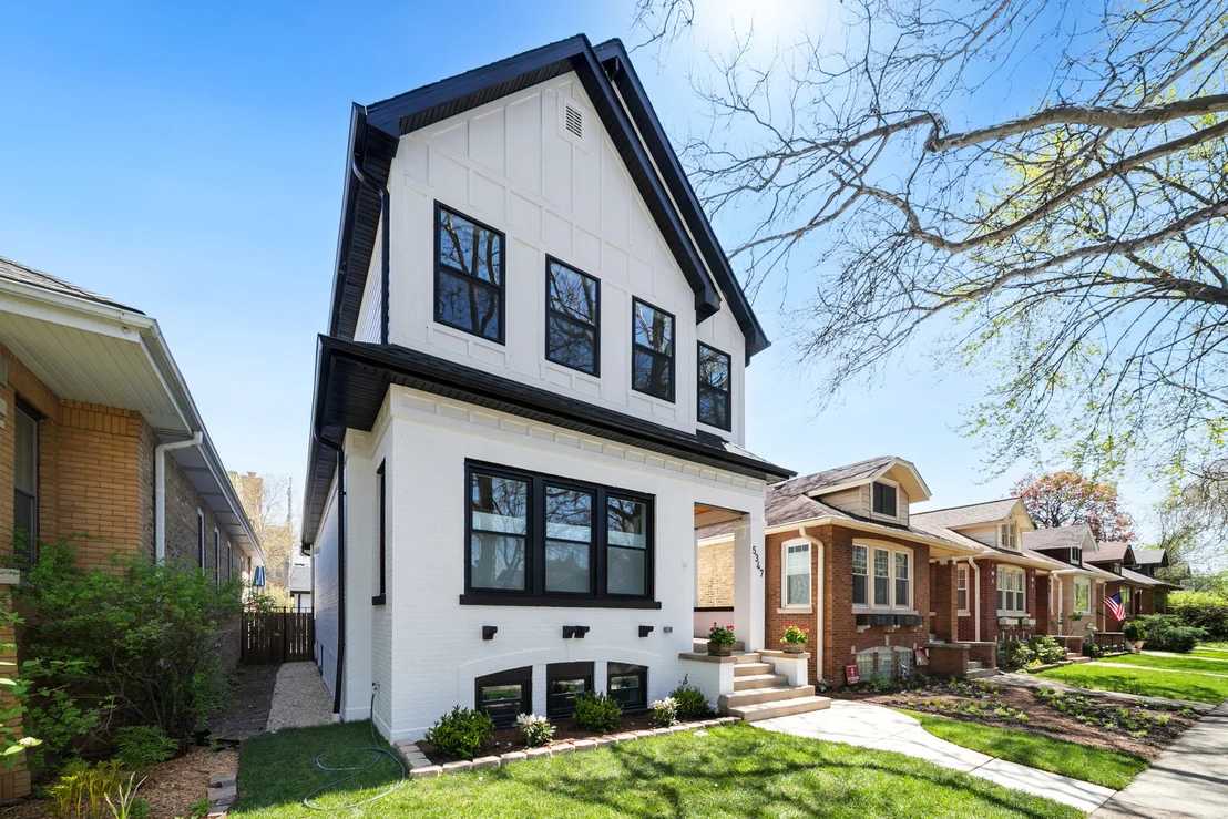 Photo of 5347 N Bernard Street
