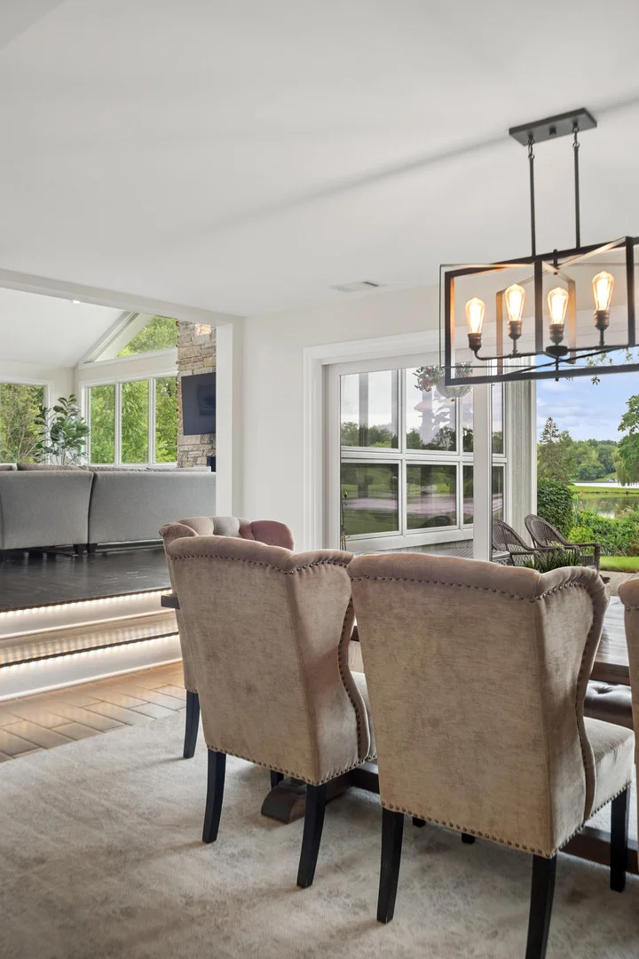 Photo of 498 Lakepoint Drive