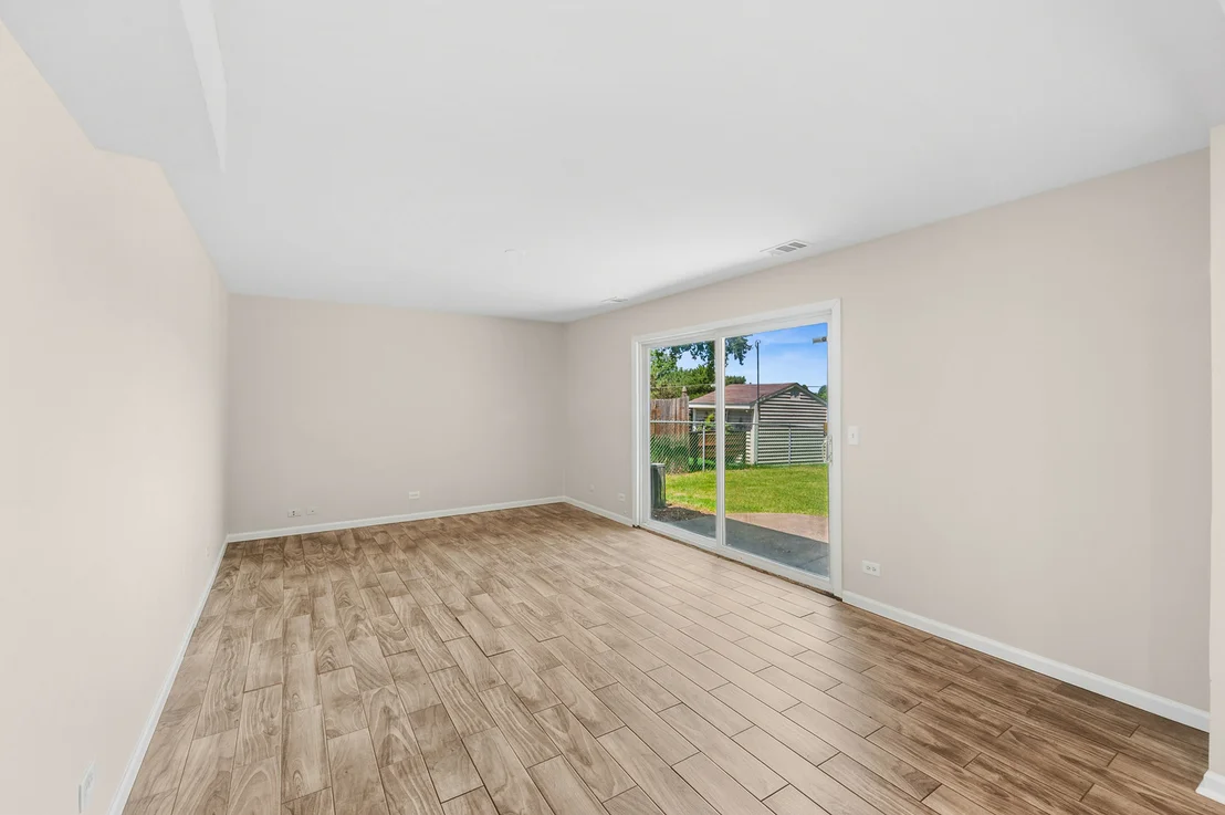 Photo of 465 Ridgefield Drive