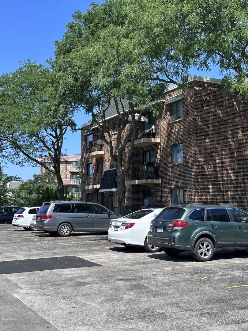 Photo of Unit 3 at 5408 Chateau Drive