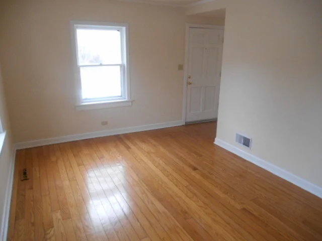 Photo of 940 S Hillside Avenue
