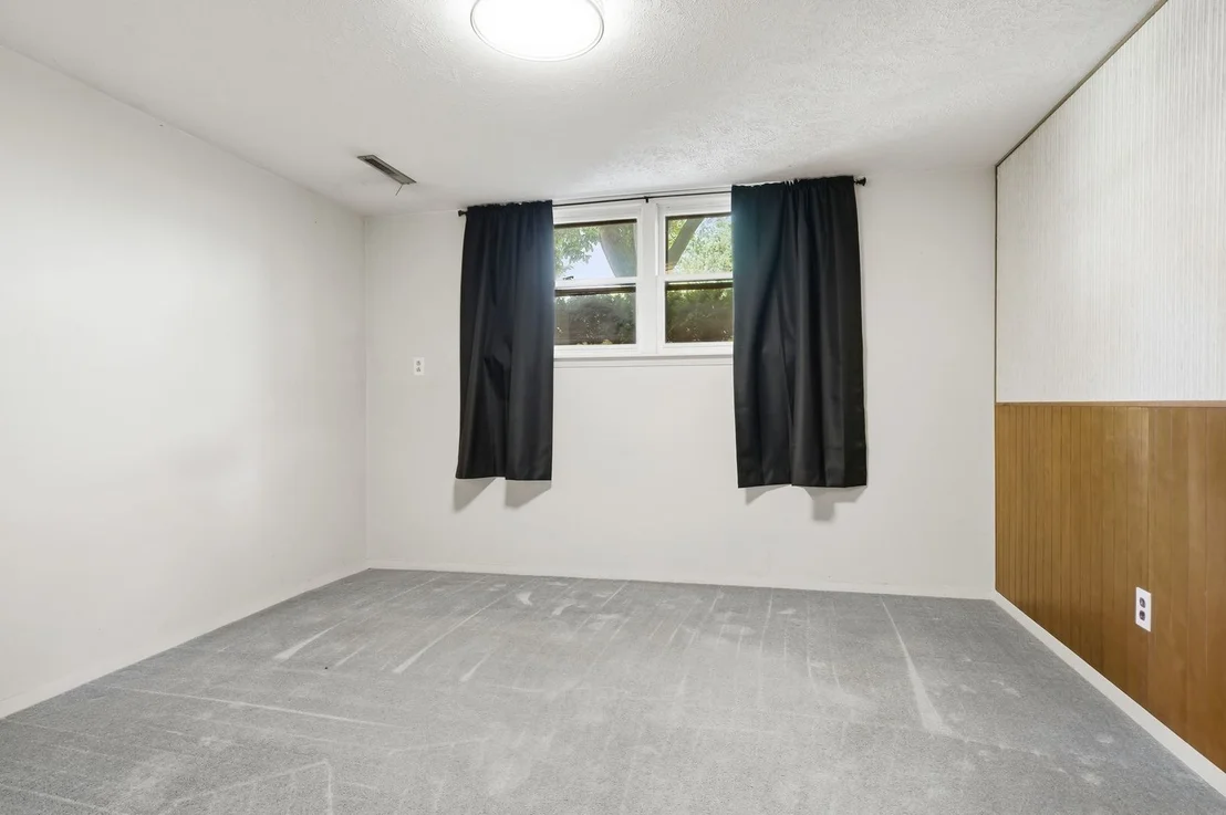 Photo of 218 Cambridge Drive